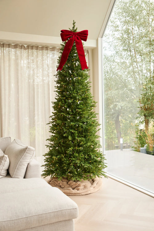 Künstlicher Weihnachtsbaum Slim „Undset“ 100 % PE – Smart LED