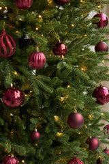 Künstlicher Weihnachtsbaum Slim „Undset“ 100 % PE – Smart LED