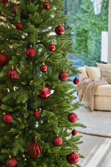 Künstlicher Weihnachtsbaum Slim „Undset“ 100 % PE – Smart LED