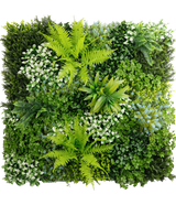 Die künstliche Hecke Cloe 100x100 cm UV ist ein quadratischer vertikaler Garten mit einer Mischung aus üppigen grünen Pflanzen und Farnen mit unterschiedlichen Blattformen, -größen und -tönen für eine dichte, strukturierte und lebendige Laubwand.