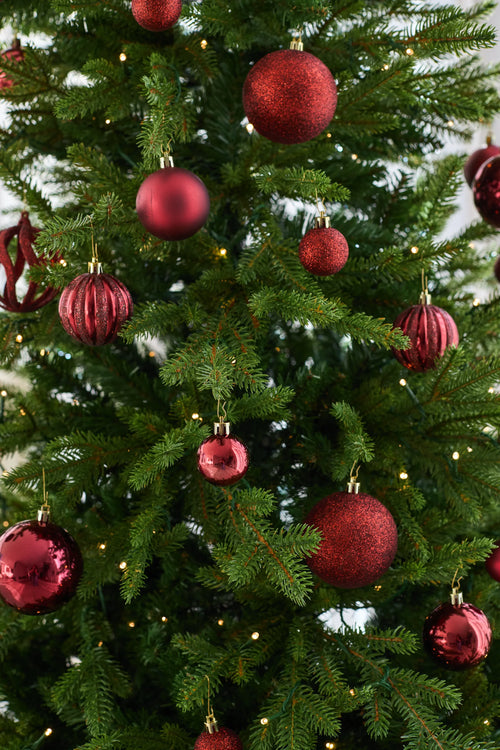 Künstlicher Weihnachtsbaum „Ibsen“ PE/PVC – Smart LED