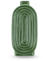 Die Vase Breaths 24 cm grün hat eine ovale, gerippte Form und eine kleine Öffnung an der Oberseite, ideal als Keramikvase für Kunstblumen. Steht aufrecht auf hellem Hintergrund.