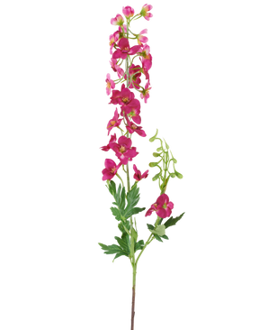 Ein einzelner Stiel der künstlichen Blume Delphinium 79 cm dunkelrosa, mit leuchtend rosa künstlichen Blüten, grünen Blättern und Knospen, isoliert vor einem weißen Hintergrund.