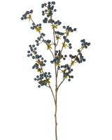Die künstliche Beerenblume 104 cm dunkelblau ist ein einzelner dünner Zweig mit grünen Blättern und Büscheln kleiner, runder, dunkelblauer Beeren, dargestellt auf einem schlichten weißen Hintergrund.