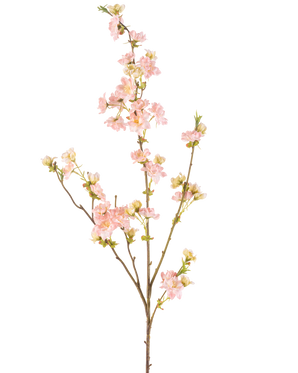 Die Kunstblume Kirschblüte 94 cm hellrosa hat einen einzelnen Zweig mit mehreren Zweigen, verziert mit Büscheln zarter hellrosa Kirschblüten und grünen Knospen, vor einem schlichten weißen Hintergrund.