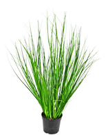 Die feuerhemmende Kunstrasenpflanze Zwiebel 58 cm ist ein hohes dekoratives Gras mit schlanken grünen Halmen in einem schwarzen Kunststofftopf, dargestellt vor einem schlichten weißen Hintergrund.