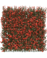 Die künstliche Hecke Buchsbaum rot 50x50 cm UV ist eine quadratische künstliche grüne Platte mit dichten kleinen grünen Blättern und roten Blütenbüscheln, ideal als Dekoration oder Sichtschutz.