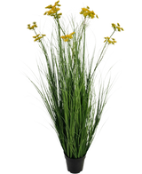 Der künstliche Graswurzelblumen-Zwiebelgrastopf 120 cm ist eine feuerhemmende Kunstpflanze in einem Topf mit langen grünen, grasähnlichen Blättern und Büscheln kleiner gelber Blüten, isoliert auf weißem Hintergrund.