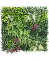 Die künstliche Hecke Paradise 100x100 cm UV ist eine vertikale Gartenmauer mit dichtem grünem und violettem Laub, darunter Farne und Blattpflanzen, die in einem Quadrat vor einem weißen Hintergrund angeordnet sind.